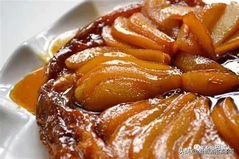 法国网zhuang）红（bi）甜点：少女的酥胸，拿破仑蛋糕，看完饱了