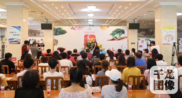 北京五大高校美食专家评出舌尖上“12道航味”
