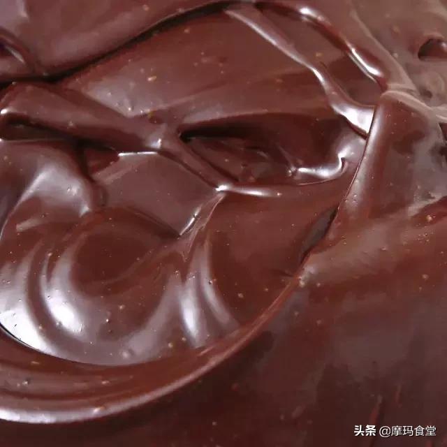创意蛋糕丨一个藏着爱心的巧克力雪纺蛋糕食谱大公开