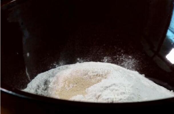1斤面粉2两红糖，只需简单3步，做出松软香甜的美味甜品！