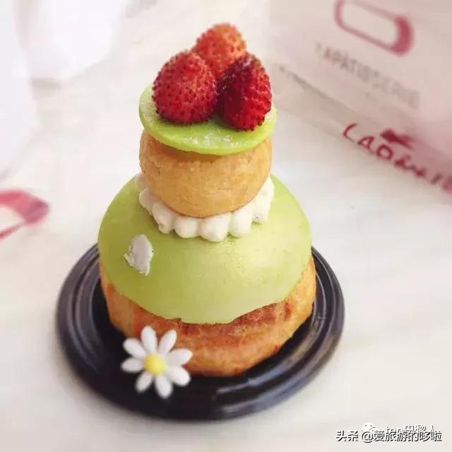 法国网zhuang）红（bi）甜点：少女的酥胸，拿破仑蛋糕，看完饱了