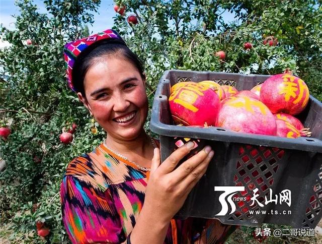 新疆瓜果地图？吐鲁番的葡萄、哈密的瓜、库尔勒的香梨……开吃